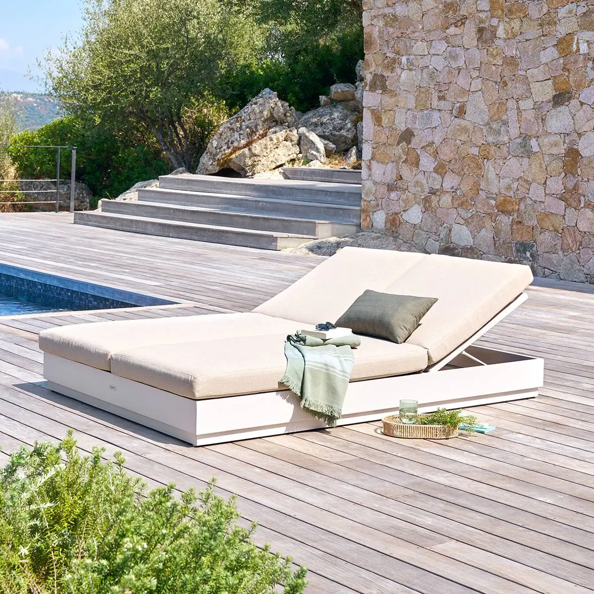 Lit de piscine Allure avoine Hespéride