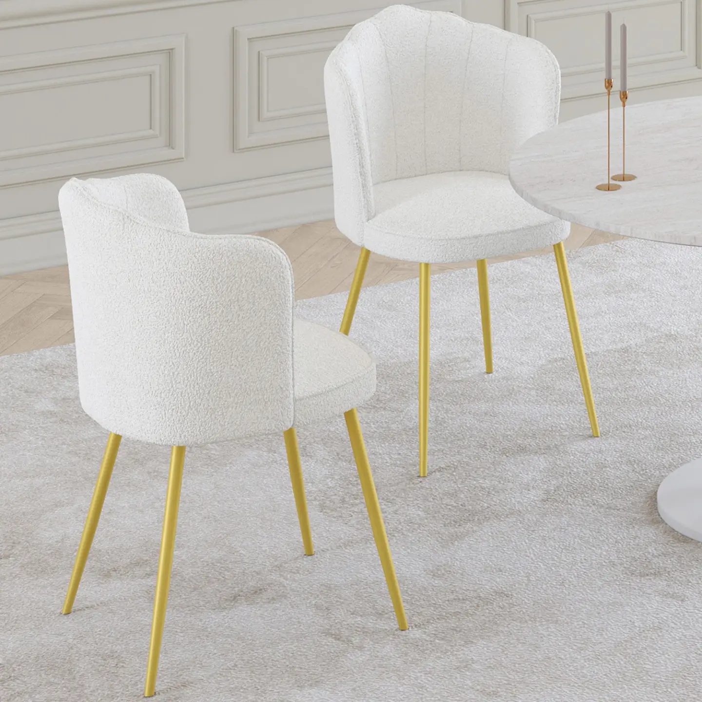 Lot de 2 chaises coquillage ADELAIDE bouclette blanche pieds dorés
