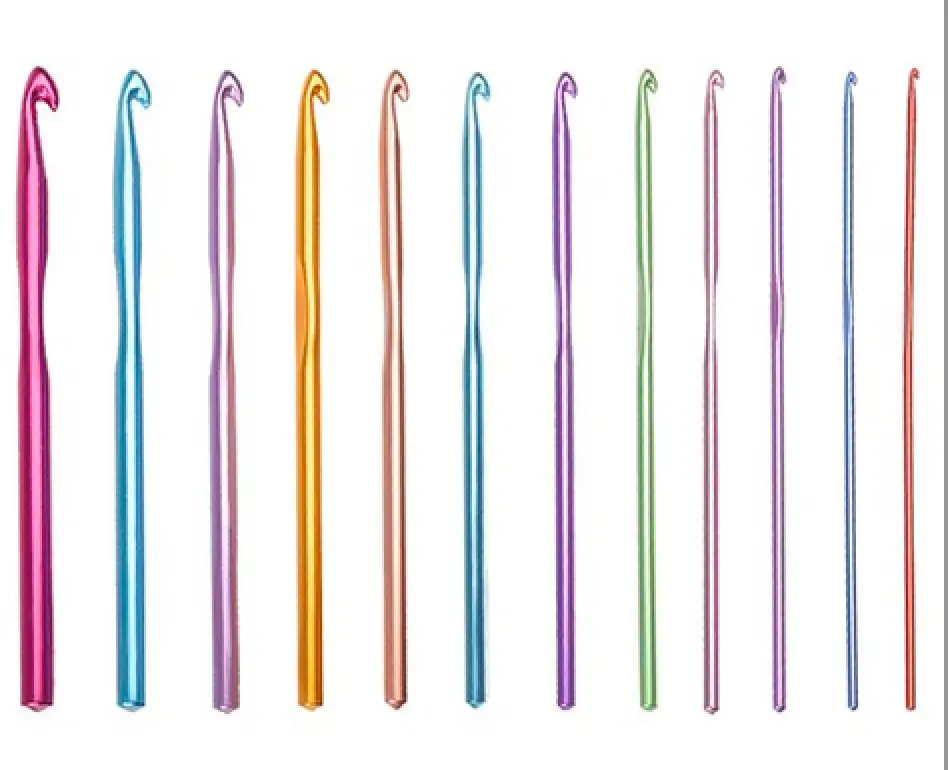 Lot de 12 crochets.