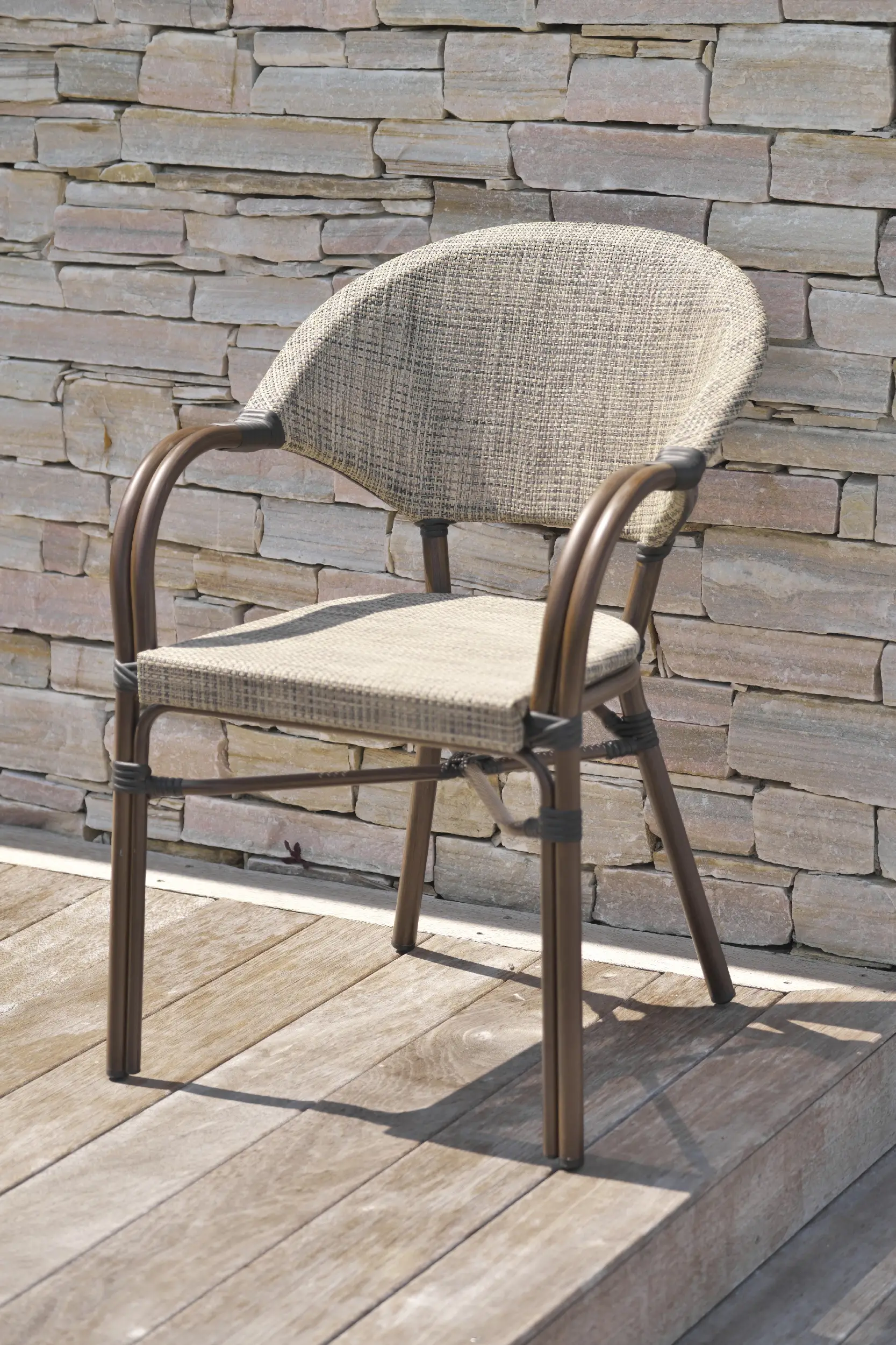 Lot de 2 fauteuils de jardin en aluminium et textilène – Marron – USHUAIA